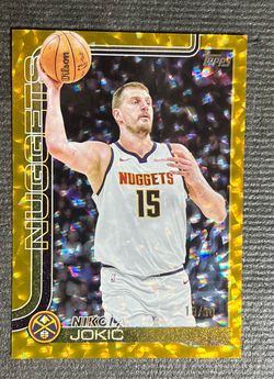 Nikola Jokic Topps Gold Crackle /50 NBA Card
