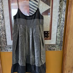 Laundry by Shelli Segal Black and Gold Dress