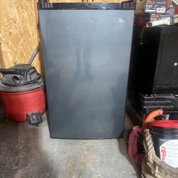 Artic King mini fridge