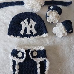 Crochet Baby Girl New York Yankees Baseball Inspired Outfit Photo Prop 