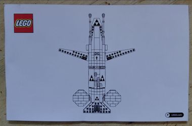 Lego set 40580 - Blacktron Cruiser (spaceship)