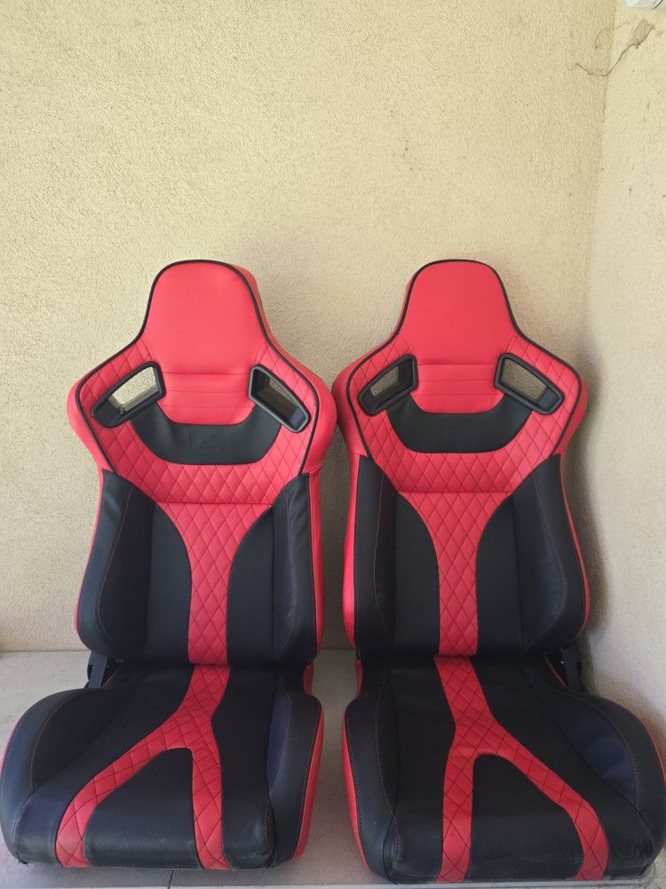 Universal Racing Seats