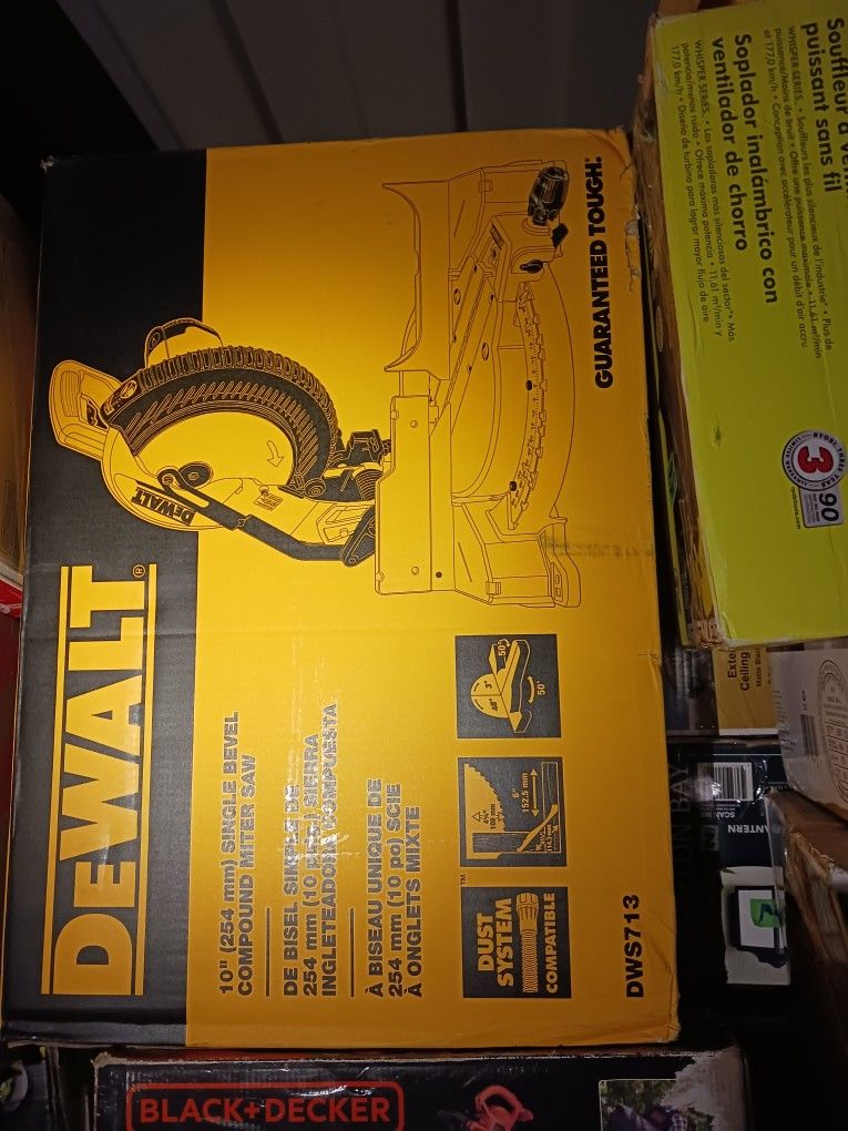 DeWalt 10 In Miter Saw. Like New