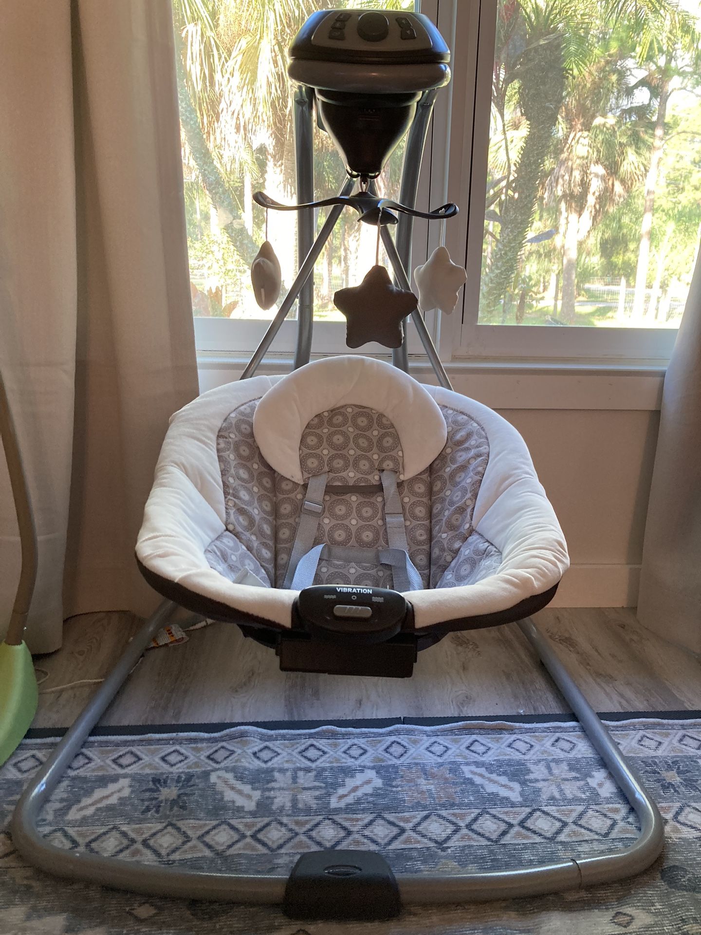 Graco Baby Swing