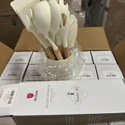 New in box Kitchen utensil set
