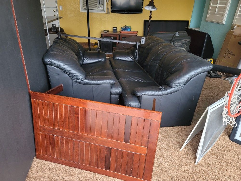 Black Leather Couch & Love Seat Set