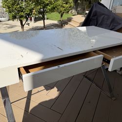 Desk designer features