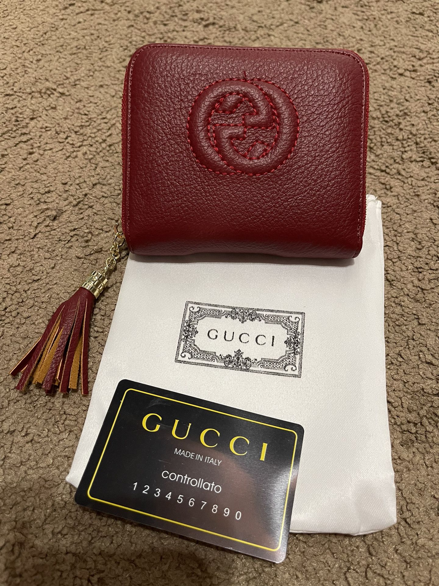 Gucci mini wallet