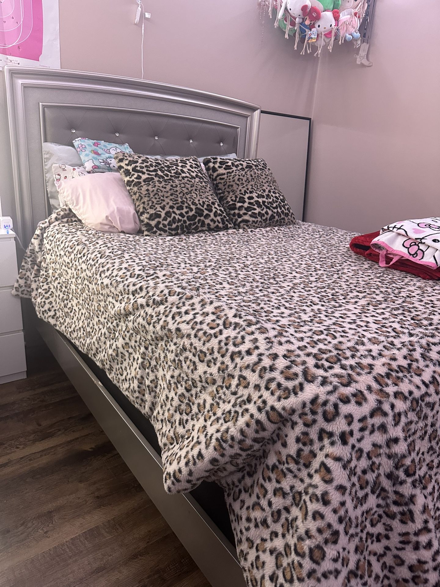 dresser, box spring, bed frame