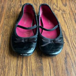 Girls Flat Sandles . 