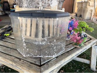 10 gallon tank with pump and accessories