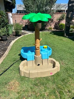 Step 2 Tropical Splash Lagoon