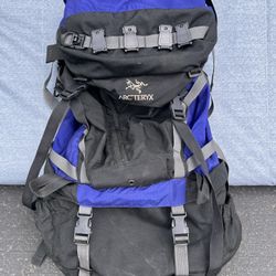 Arcteryx Bora 80 Liter Weekend Hiking Backpack Blue Black Medium Camping Outdoor