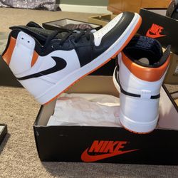 Jordan Retro 1s , 10.5