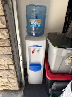 Oasis Water Dispenser