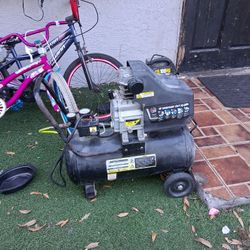 CENTRAL PNEUMATIC AIR COMPRESSOR 