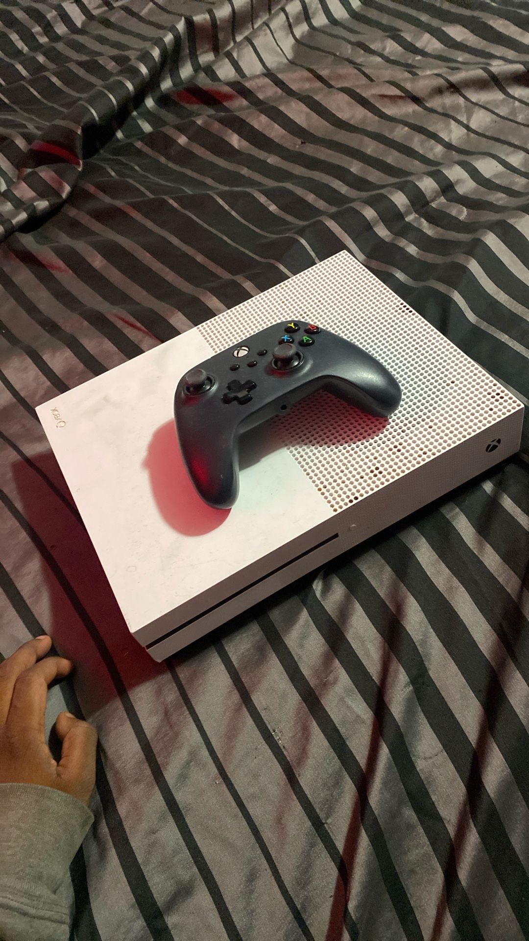 Xbox One S