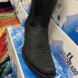 Size 8.5 Python half boot with zipper on the side