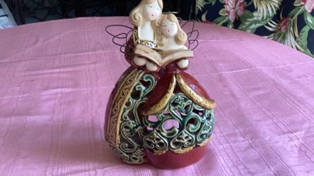 Angels candle holder