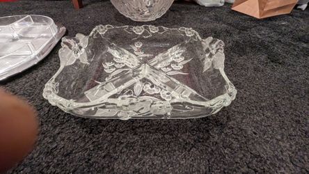 Decorative Glass Serving Bowl And Platters
