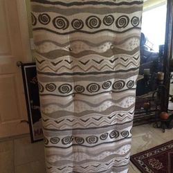 Xtra long ottoman , like new 61L 24D 17H