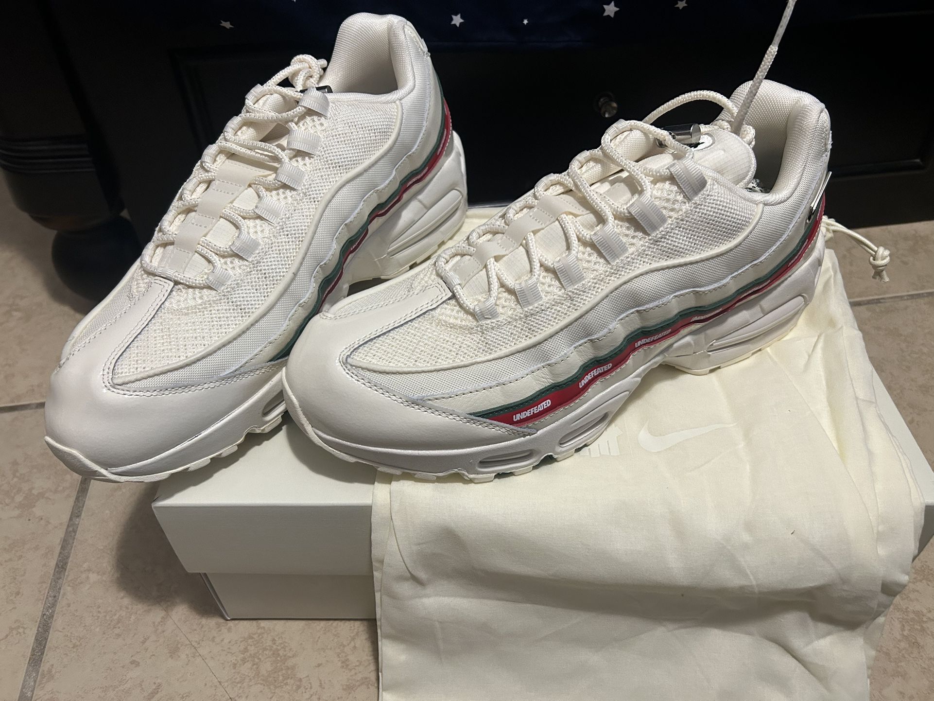 Nike Air Max 95 Undefeated Sail