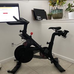 Peloton Bike +