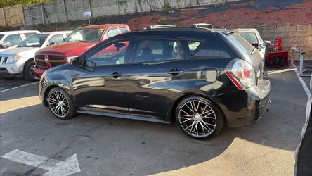 2009 pontiac vibe Black Hatchback with Aftermarket Wheels