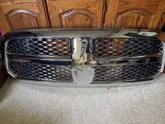 2013 to 2020 dodge ram 1500 Chrome Grill