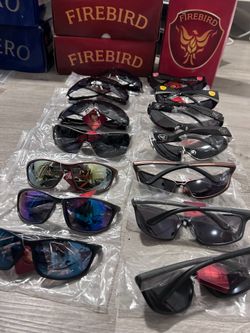 Men’s Sunglasses 😎 $5 eacg ($10 for 4!)