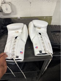 Boxing gloves