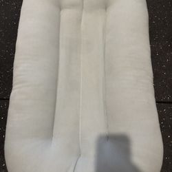 Snuggle Me Lounger Infante Pillow
