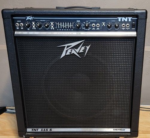 Peavey TNT 115-S combo bass amp