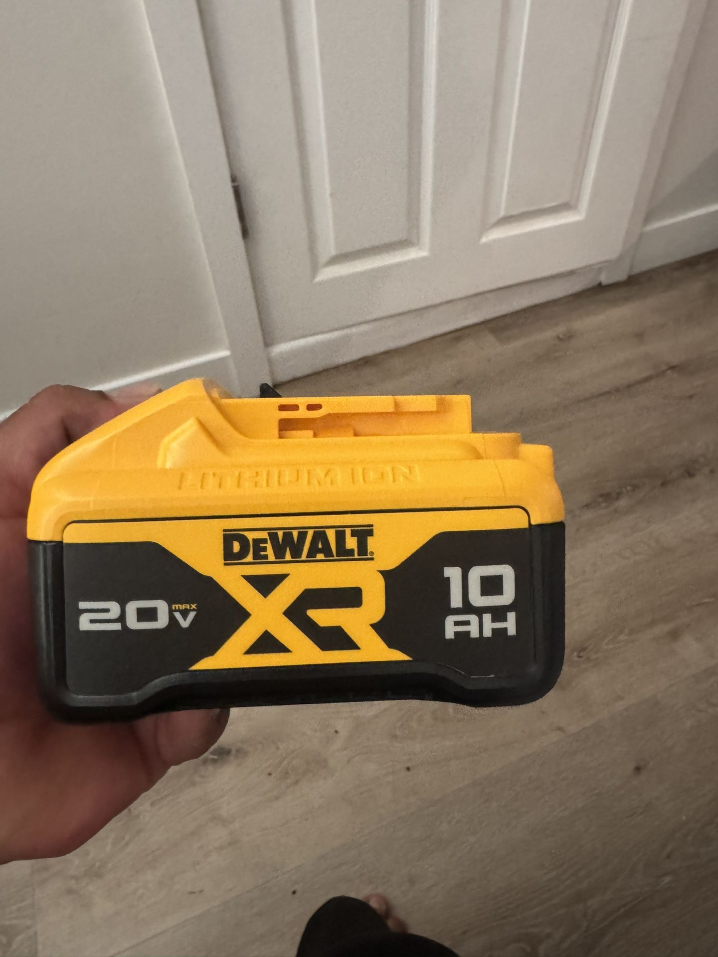 Dewalt Battery