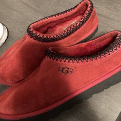 Size 10 Ugg Hard shell Bottom Slippers 