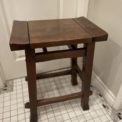 Bar stool