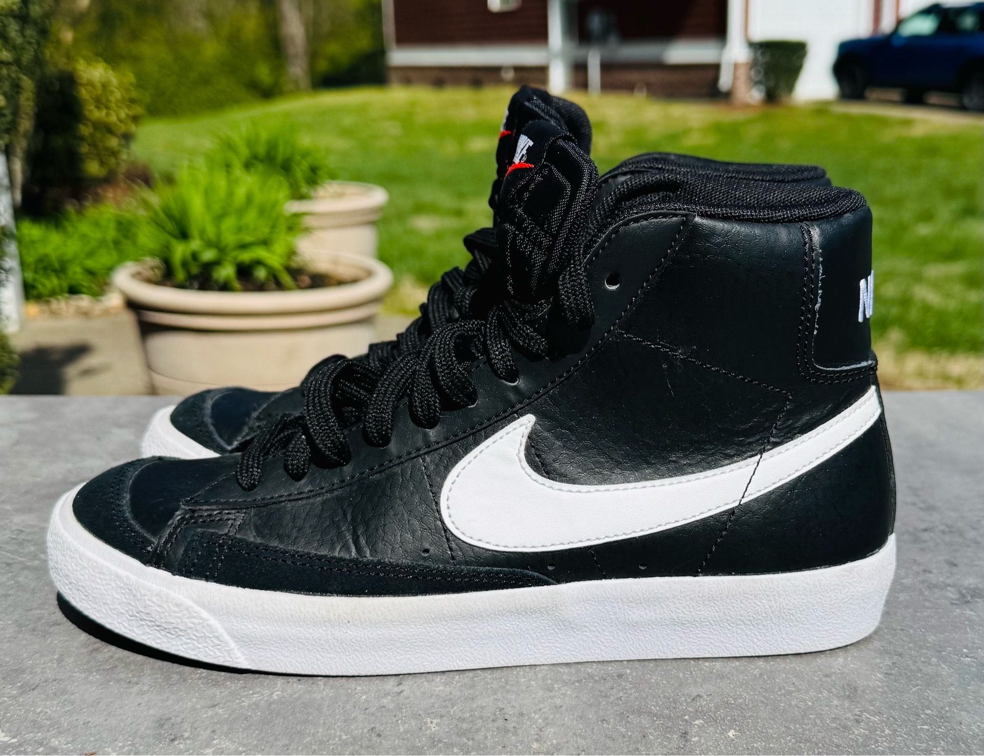 Nike High Top Sneakers - Size 5.5