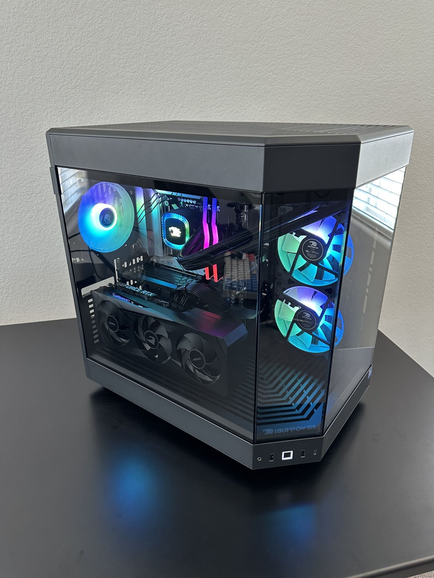 iBuyPower Hyte Y60 Intel 13th Gen Gaming PC
