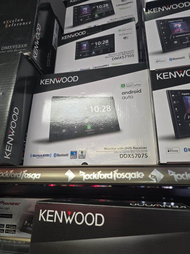 Kenwood DMX4707S 6.8" Digital Media Touchscreen Receiver w/Apple CarPlay and Android Aut