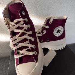 Converse Women Size 7