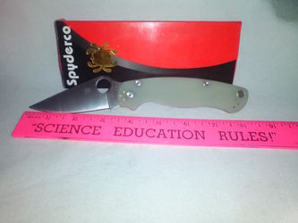SPYDERCO CPM S30V EARTH GREEN FOLDING POCKET KNIFE