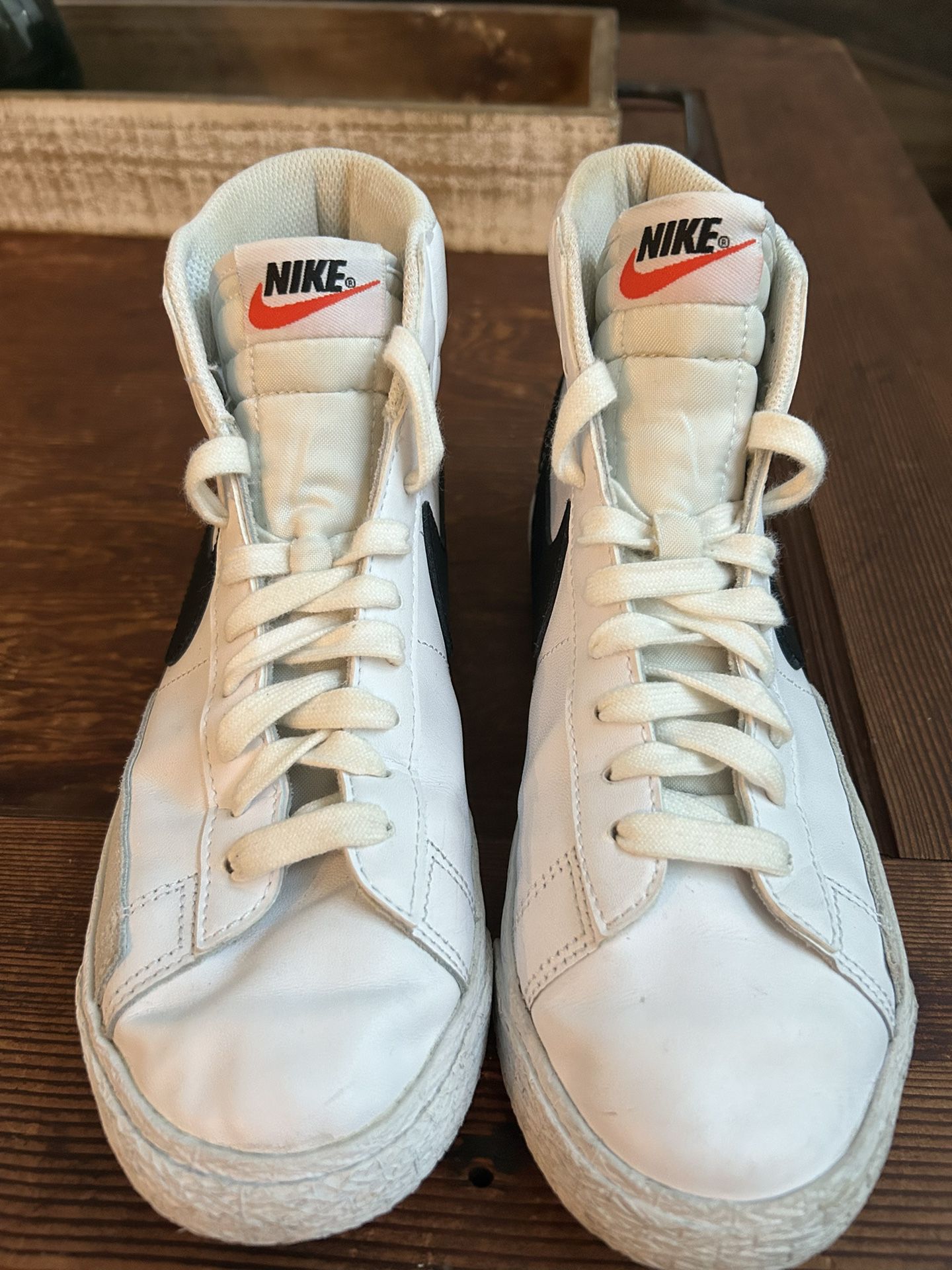 Nike Blazer Mid ‘77 size 5 Boys