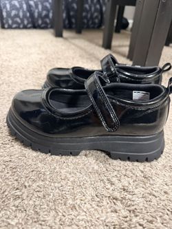 Size 1 Girls Dress Shoes