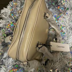 NWT Calvin Klein BAG 