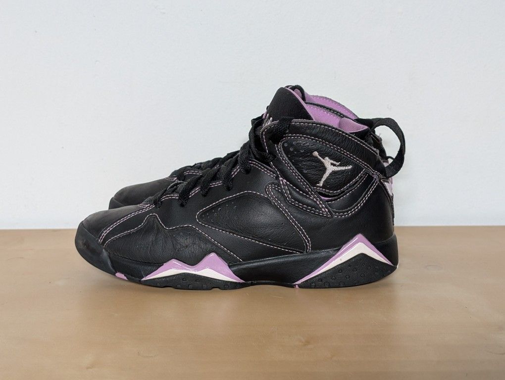Nike Air Jordan 7 Retro Barely Grape (GS) DV2255-055 Size 4.5Y Or Women's Size 6