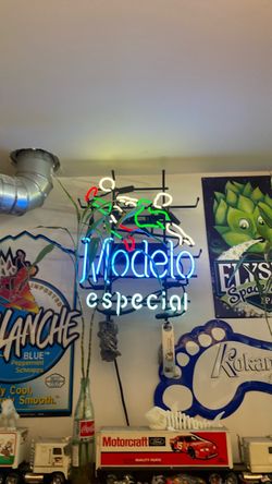 Modelo Especial Neon Bar Sign
