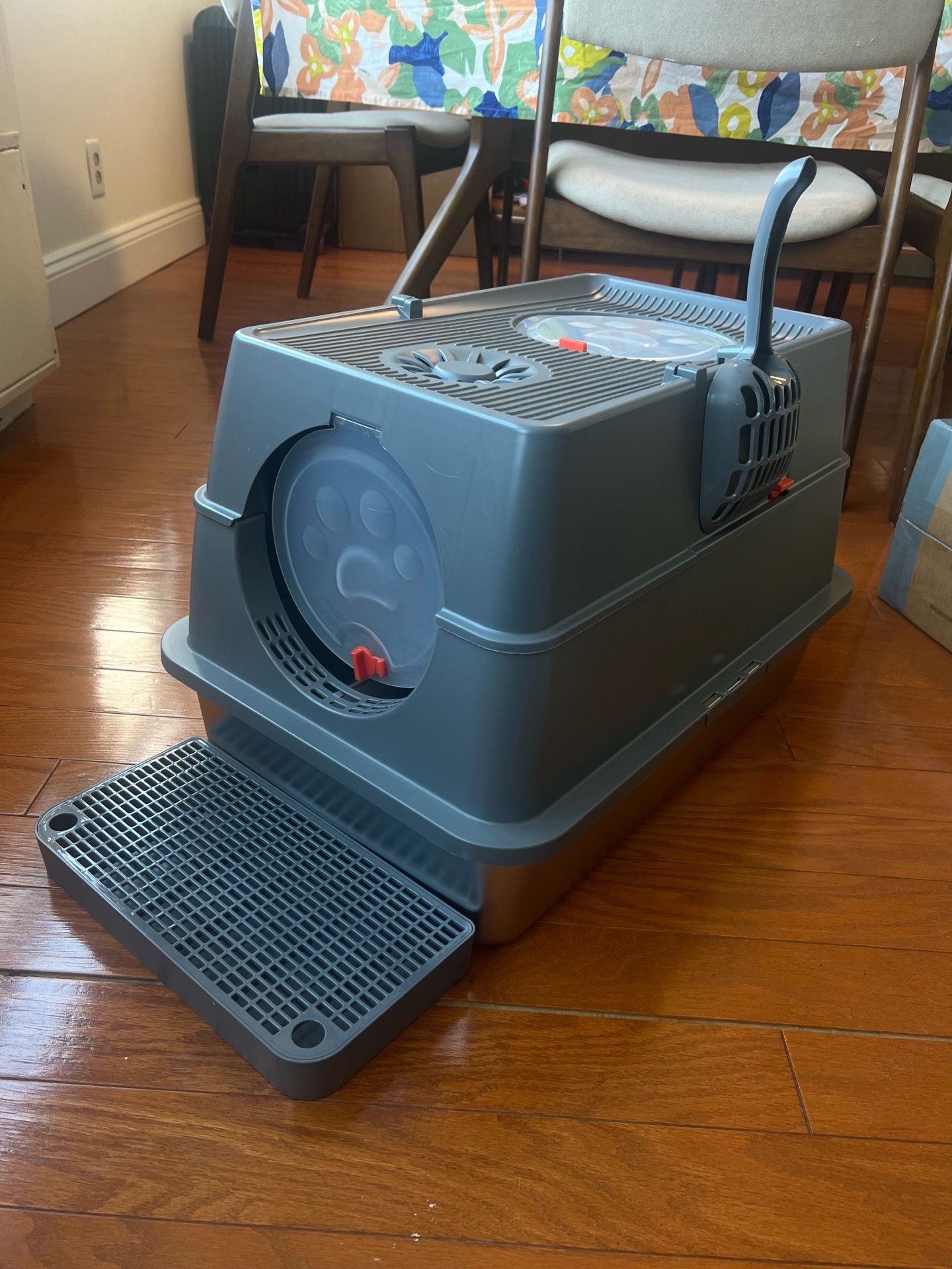 Brand New In the Box Stainless Steel Covered Litterbox