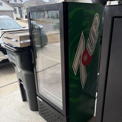 7up commercial refrigerator/cooler