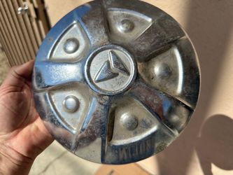 1972 to 1979 Toyota Hilux pick up truck job caps auto parts
