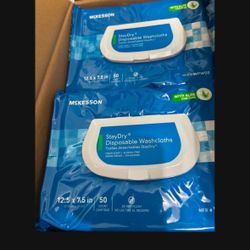 10 Paquetes De Wipes $2.50 Cada Uno ( Cada Paquete 50 Court Medida 12.5”